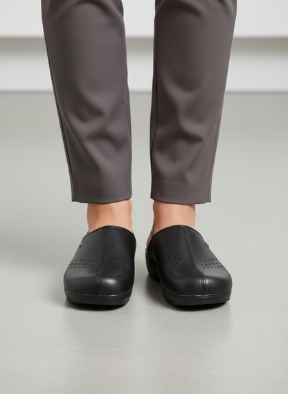 Sabots en Cuir Noir Élégants et Confortables